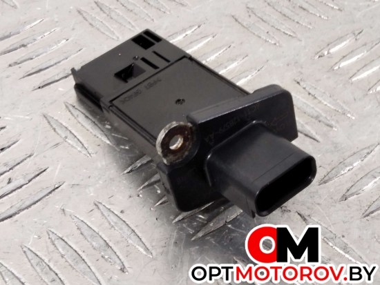 Корпус термостата  Ford Transit 7 поколение 2008 6C1112B579AA #3