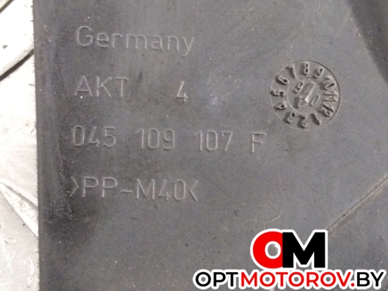 Защита (кожух) ремня ГРМ  Audi A4 B7 2006 045109107F #5