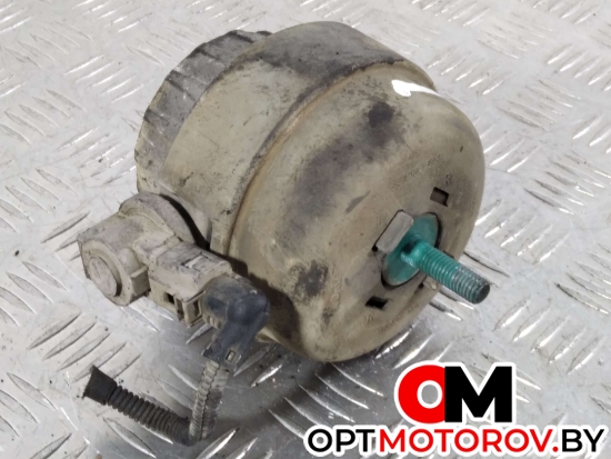 Подушка крепления двигателя  Audi A6 4F/C6 2006 4F0199379H #1