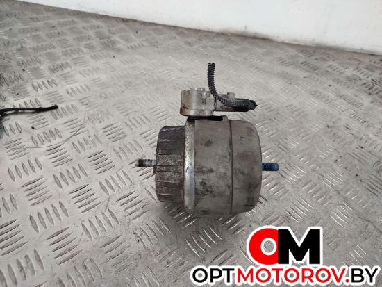 Подушка крепления двигателя  Audi A6 4F/C6 2008 4F0199379L #1
