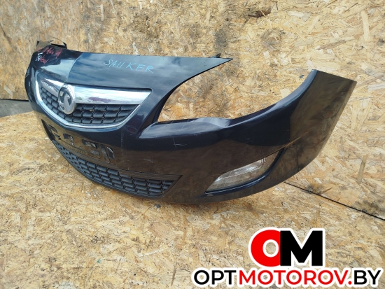 Бампер передний  Opel Astra J 2011  #2