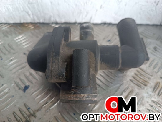 Корпус термостата  Ford Transit 7 поколение 2007 1C1Q8594BA, 6C1Q8A586AC, 6C1Q8K478AC #1